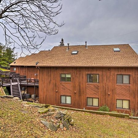 Pet-Friendly Townhome With Community Hot Tub! Vernon Exteriör bild