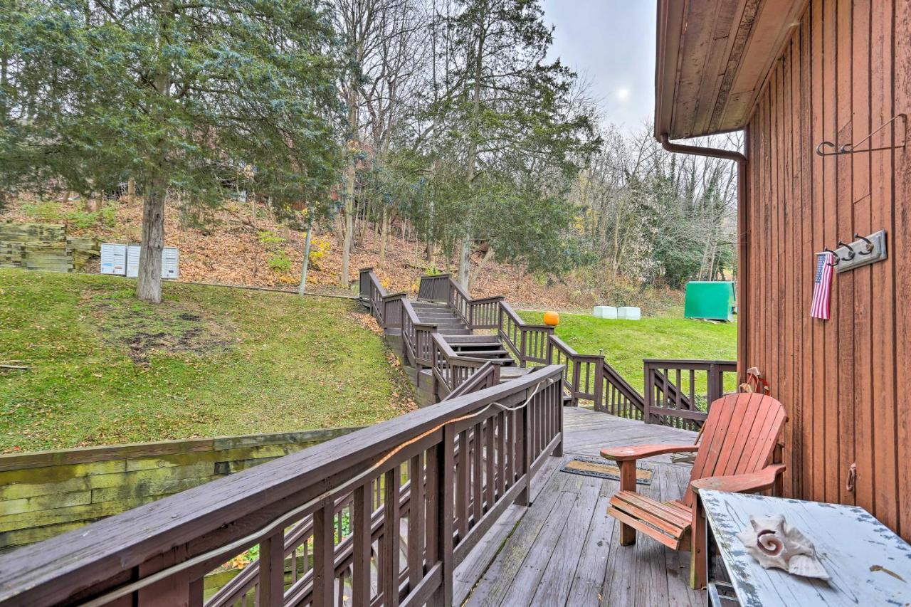 Pet-Friendly Townhome With Community Hot Tub! Vernon Exteriör bild