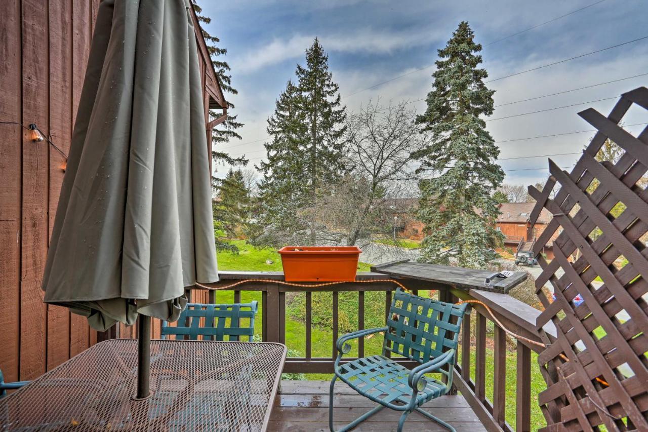 Pet-Friendly Townhome With Community Hot Tub! Vernon Exteriör bild